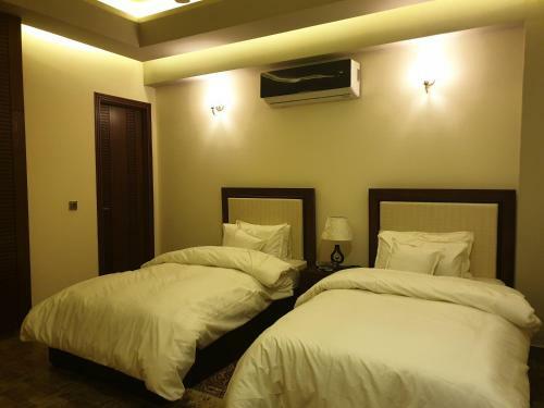 3 Bedrooms Luxury Apartment