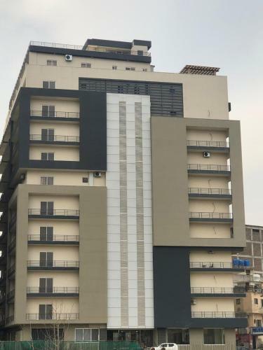 3 Bedrooms Luxury Apartment