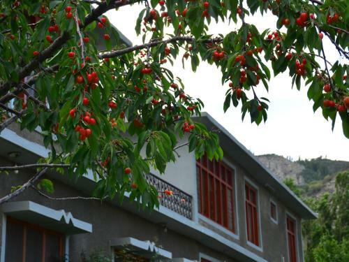 Hotel Gulmit Tourist Inn