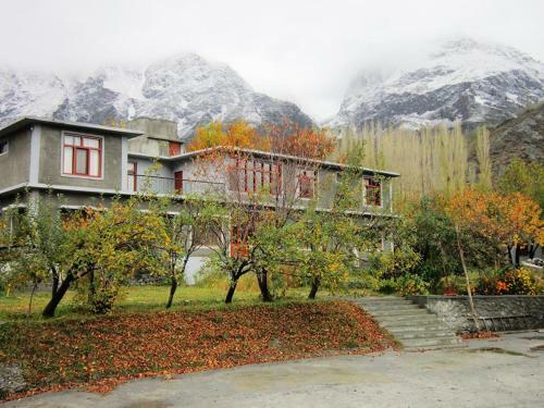 Hotel Gulmit Tourist Inn