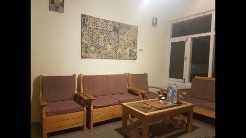 Hotel Gulmit Tourist Inn