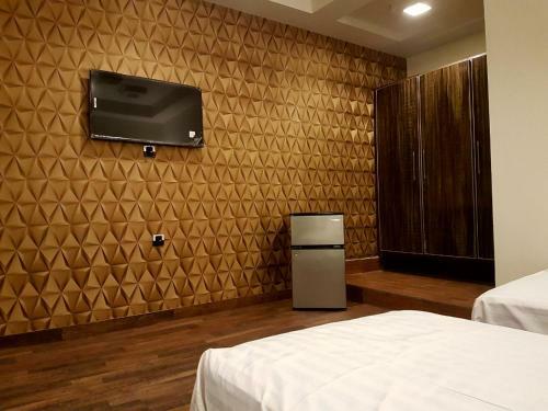 Khayyam Hotel