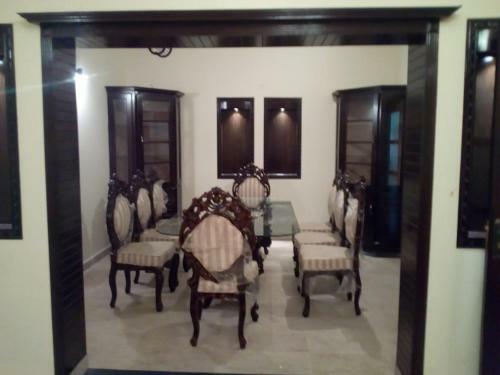 Hostal Royal Cottage Guest House