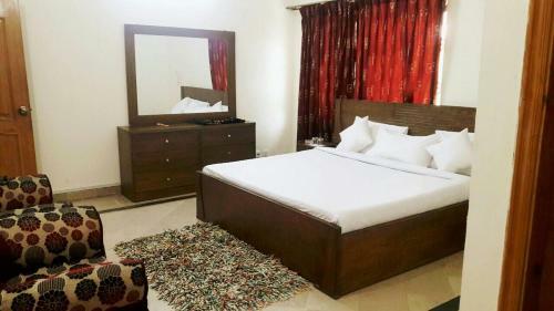 Hostal Royal Cottage Guest House