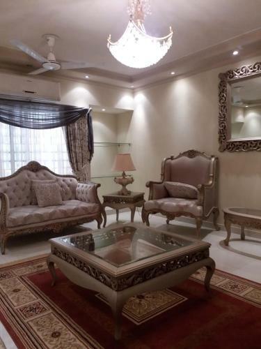 Hostal Royal Cottage Guest House