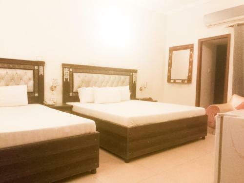 New Doves Inn Hotel ( Branch-2)
