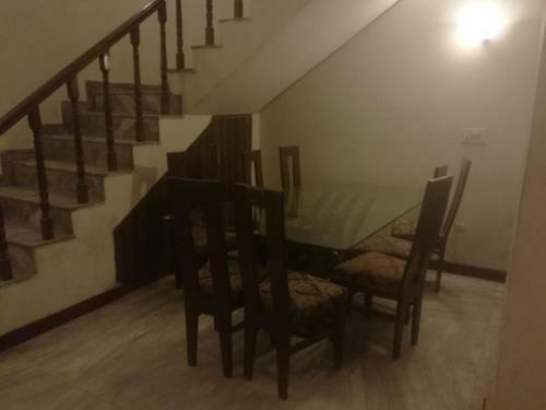 New Doves Inn Hotel ( Branch-2)