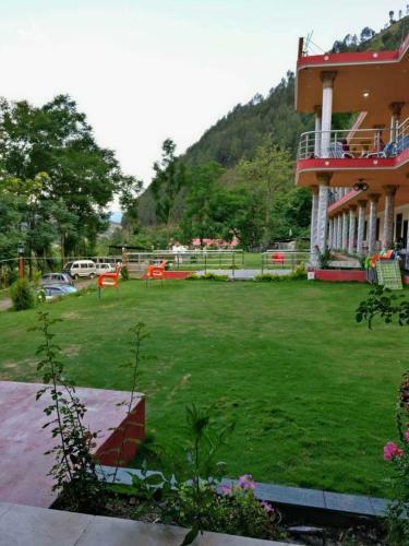 Hotel Mountain Track - Taranna Balakot