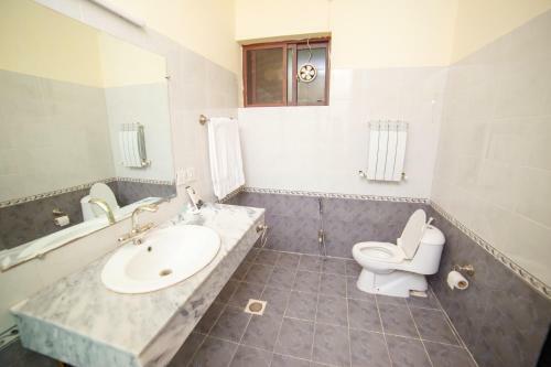 Hotel Shelton Rezidor Swat