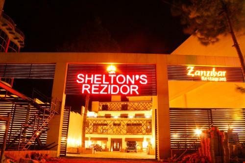 Hotel Shelton Rezidor Swat