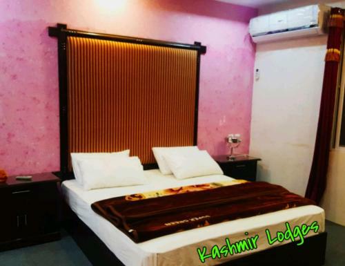 Hostal Hotel Kashmir Lodge