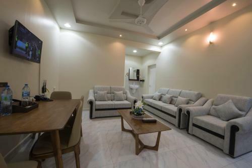 Bahla Jewel Hotel Apartments