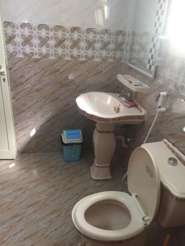 Kamzar Beach Furnished Apartments