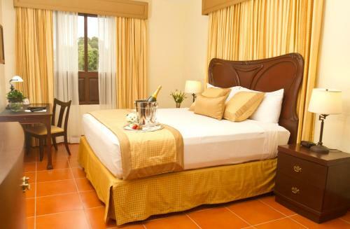 Hotel Los Portales