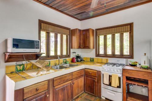 Redonda Bay Cozy Casita