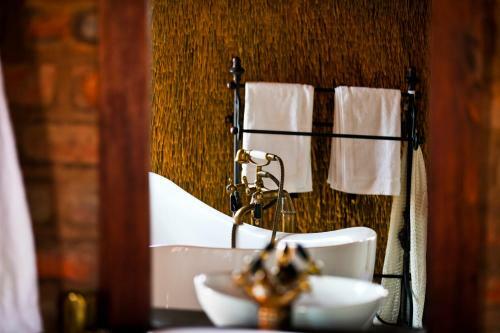 We Kebi Safari Lodge