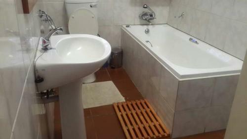 Hostal Zzz Guesthouse