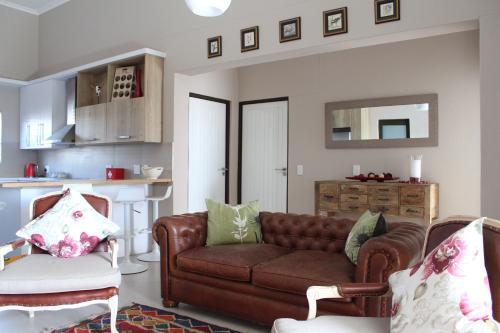 Modern Apartment - Riverlet 12