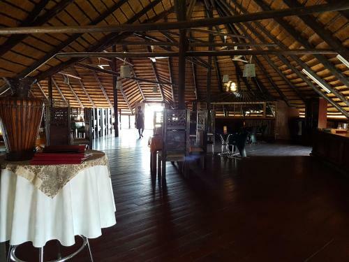 Oshandira Lodge