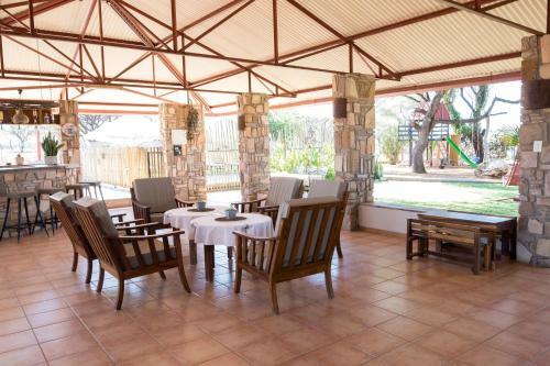 Hostal Dornhuegel Guest Farm