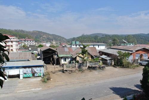 Hostal Golden Lily Guest House