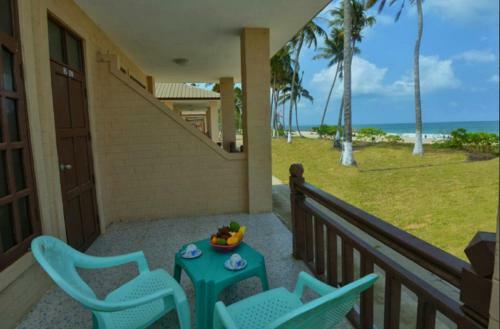 Coral Chaung Tha Beach Hotel