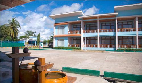 Hotel Azura Beach Resort