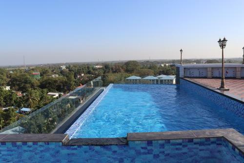 Shekinah Hotel Pathein