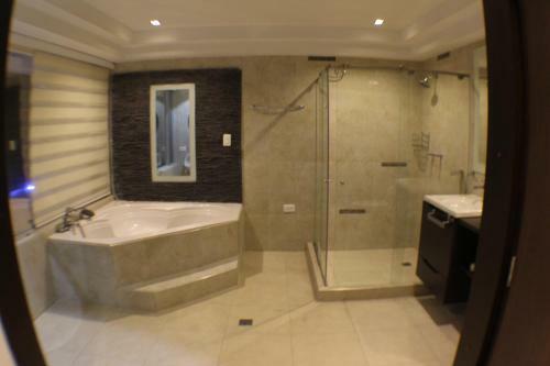 Sky Club Eco Hotel
