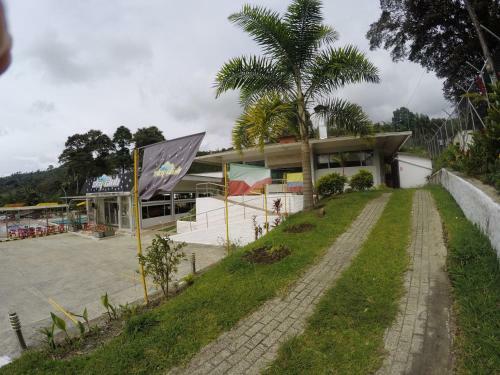 Sky Club Eco Hotel