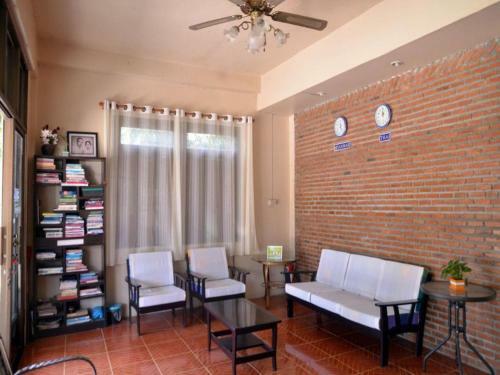 Hostal Mya Myin Mo Guesthouse