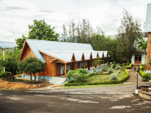 Hotel Aye Thar Yar Golf Resort