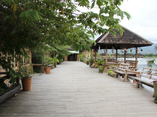 Hotel Royal Nadi Resort
