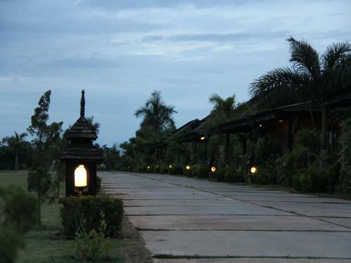 Hotel Royal Nadi Resort