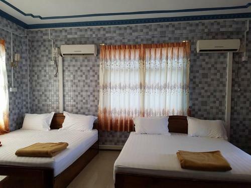 Hostal Moe Myint Thu Guest House - Burmese Only