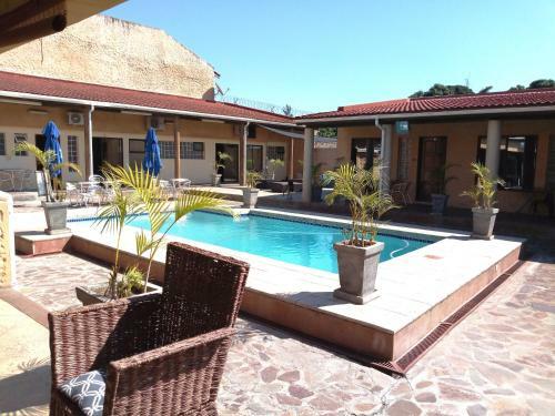 Hotel Palmeiras Guest House Matola