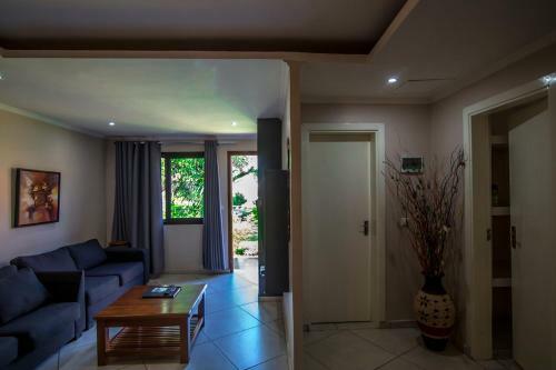 Hotel Ossanzaia Bilene Lodge