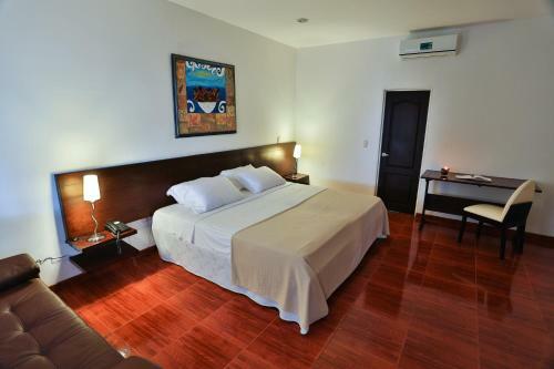 Hotel Casa Blanca Garz�n