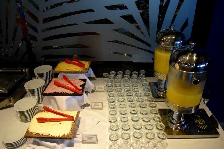 Hotel Zuana Beach Resort