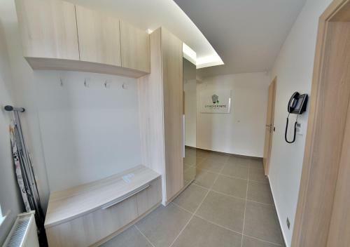 Apartment Oneclickrent_04 - Smart House