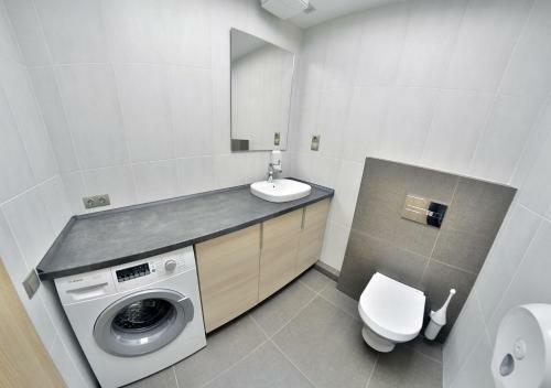 Apartment Oneclickrent_04 - Smart House