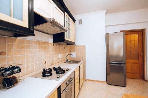 Three Bedroom Apartment Str. Lev Tolstoi 24/1