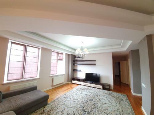 Rent Lux Apartment In Chisinau
