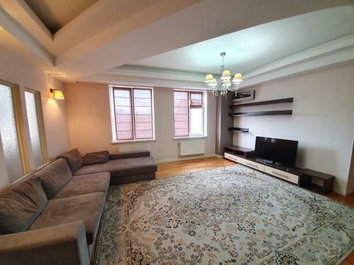 Rent Lux Apartment In Chisinau