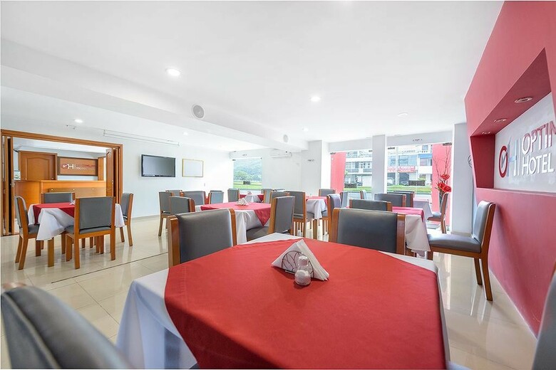 Optimum Hotel