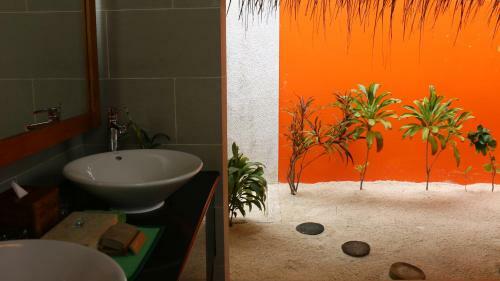 Hotel Vakarufalhi Maldives