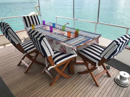Ocean Breeze Voyager Yacht
