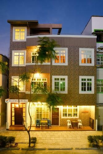 Hostal Beach Grand And Spa