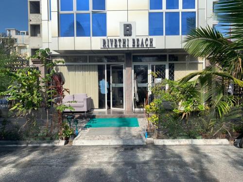 Hostal Rivethi Beach Hotel