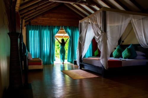 Hotel Canareef Resort Maldives